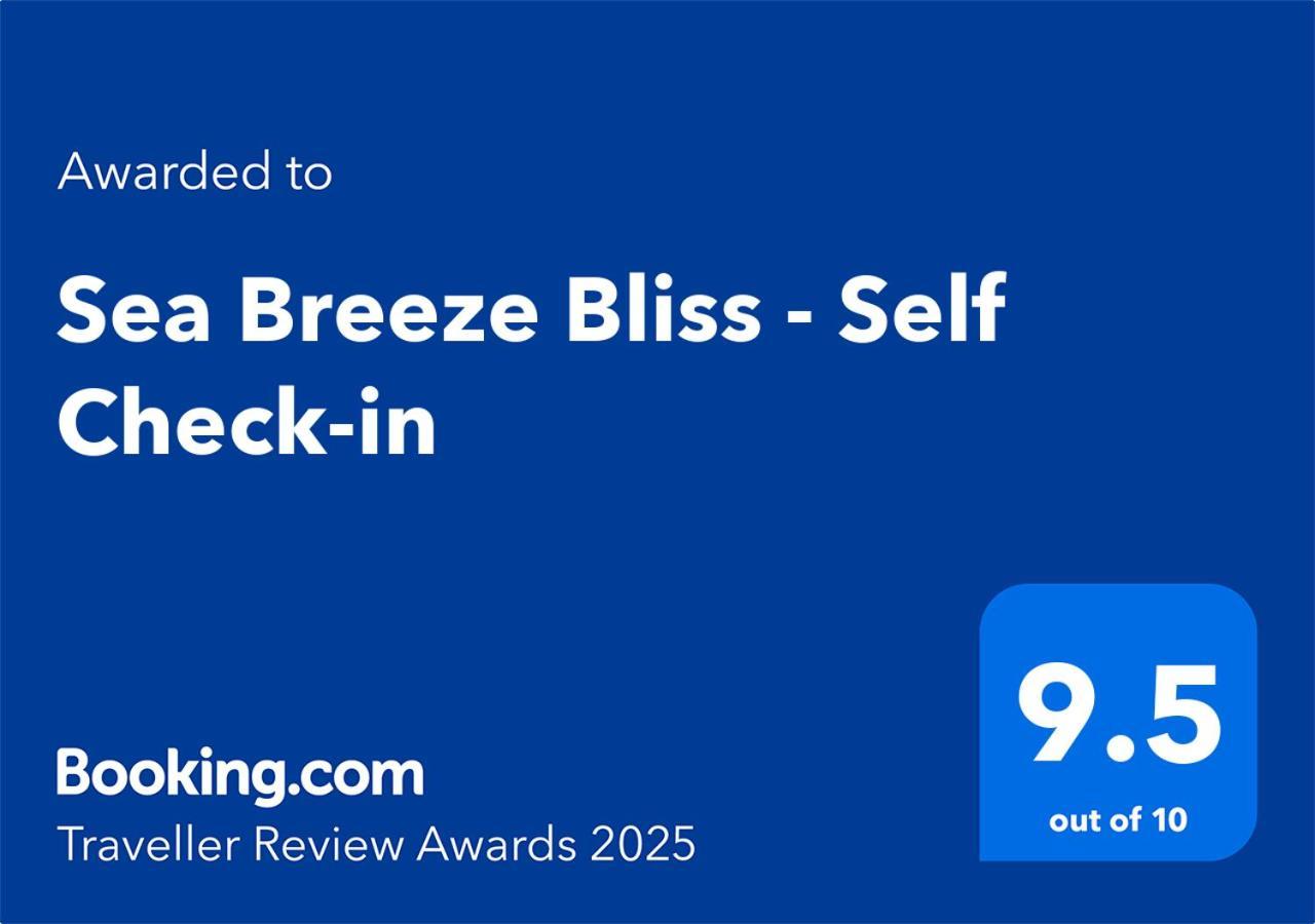 Appartamento Sea Breeze Bliss - Self Check-In St. Paul's Bay Esterno foto